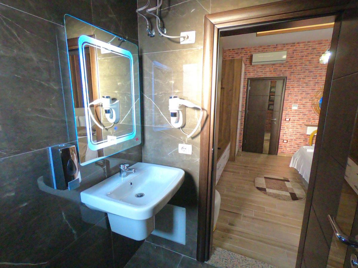 Hotel St.Pauli Shkodër 외부 사진