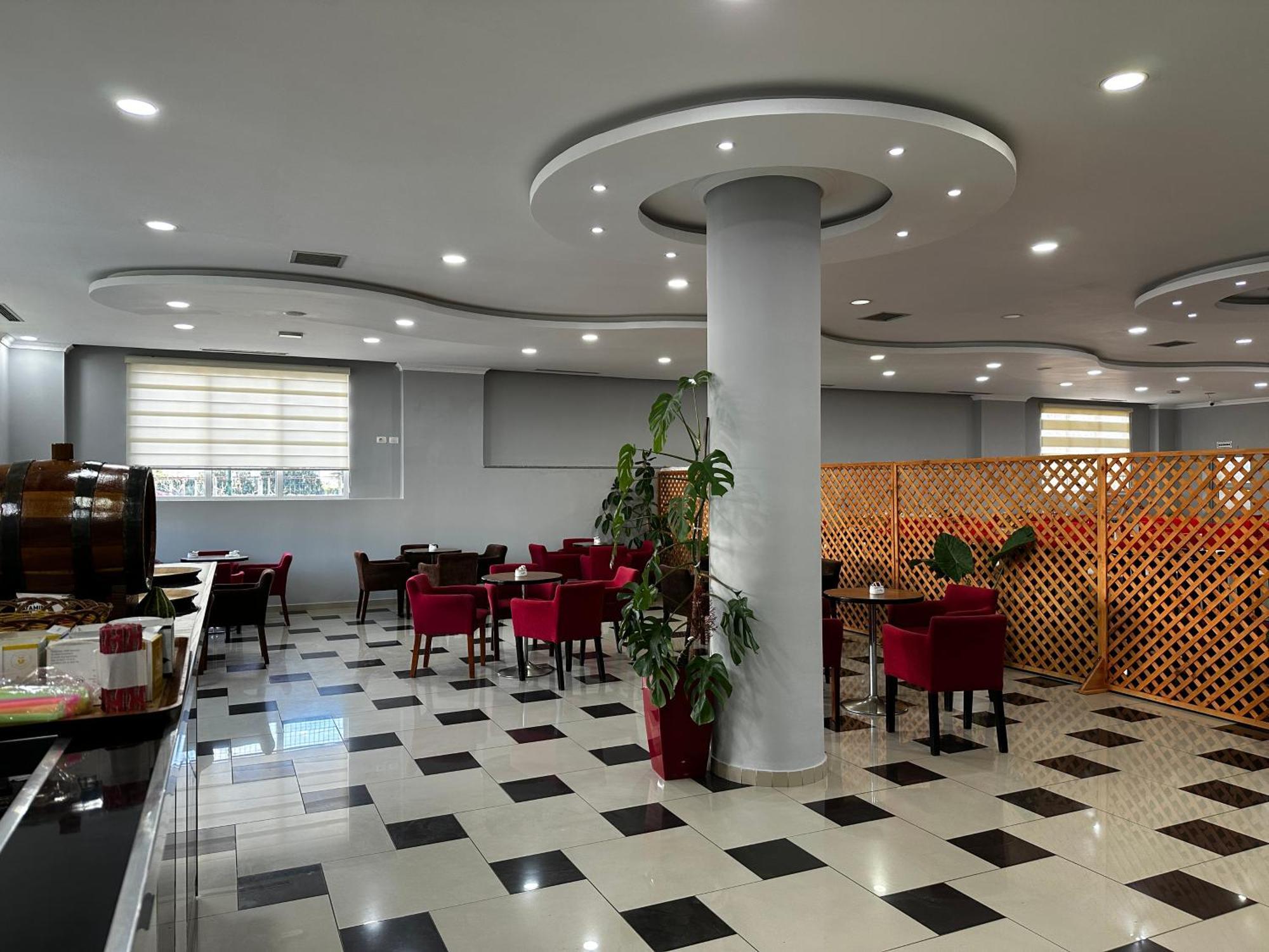 Hotel St.Pauli Shkodër 외부 사진
